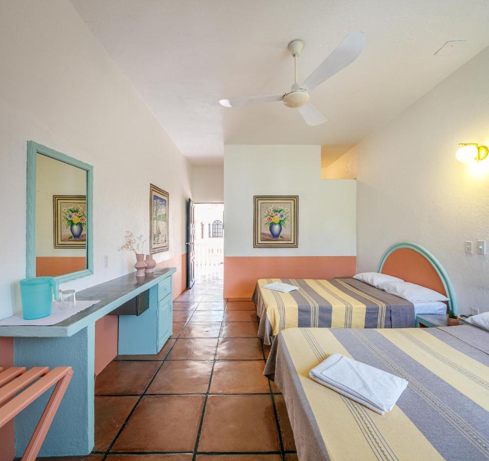 Hotel Flor De Maria Puerto Escondido  Eksteriør bilde